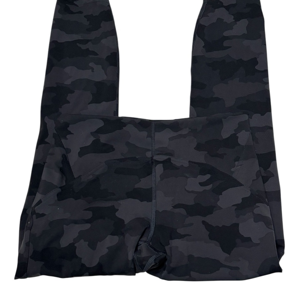 Lululemon Black Camo Leggings  Great Condition
